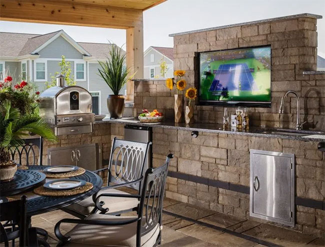 Functional indoor and outdoor living space